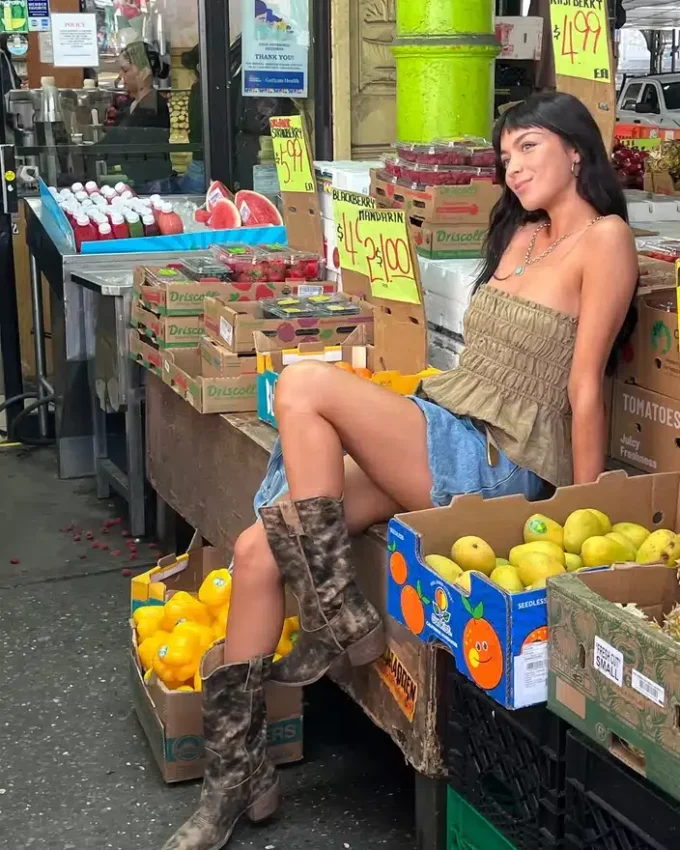 Albany Braun Distressed Albany Braun Distressed