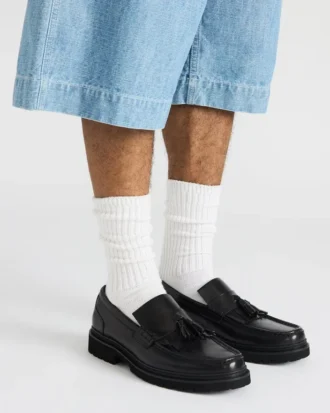 Arthus Schwarzes Leder