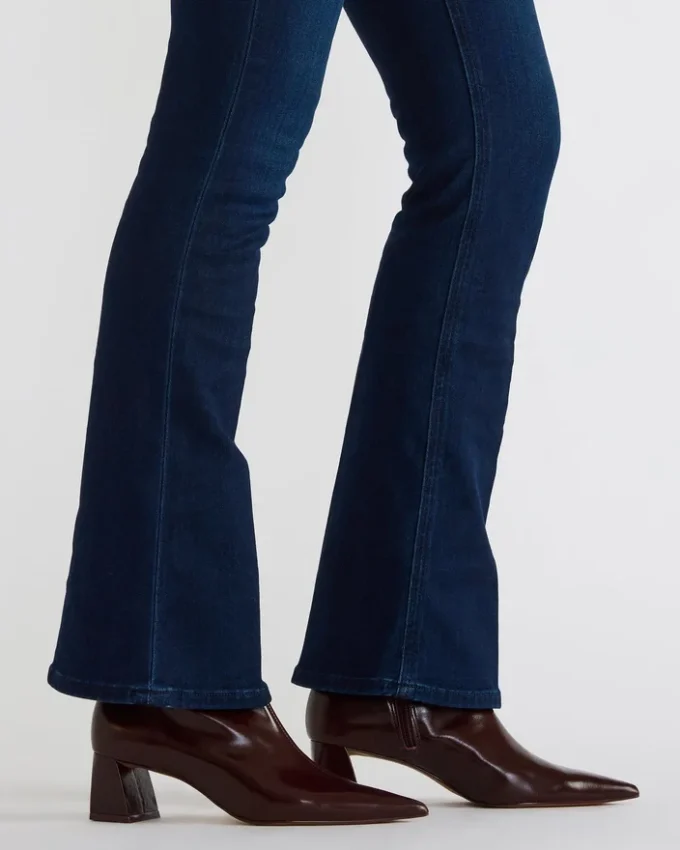 Ashli Weinrot Ashli Weinrot