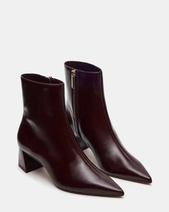 Ashli Weinrot Ashli Weinrot