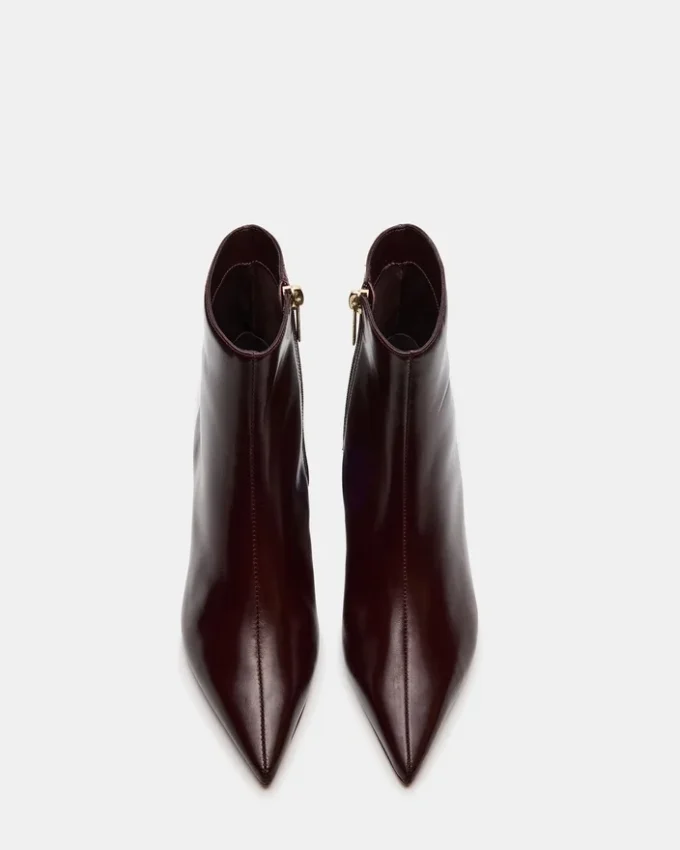 Ashli Weinrot Ashli Weinrot