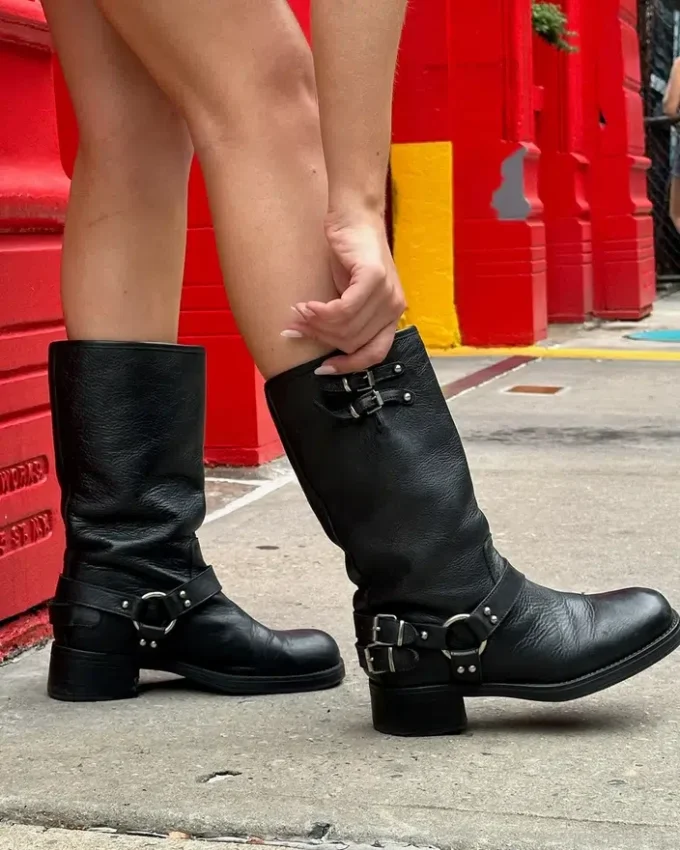 Astor Schwarzes Leder Astor Schwarzes Leder