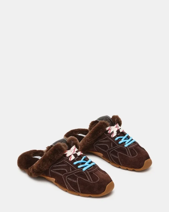 Aziel Pantolette aus schokoladenbraunem Wildleder mit Kunstfell Aziel Pantolette aus schokoladenbraunem Wildleder mit Kunstfell