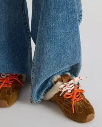 Aziel Pantolette aus kastanienbraunem Wildleder mit Kunstfell