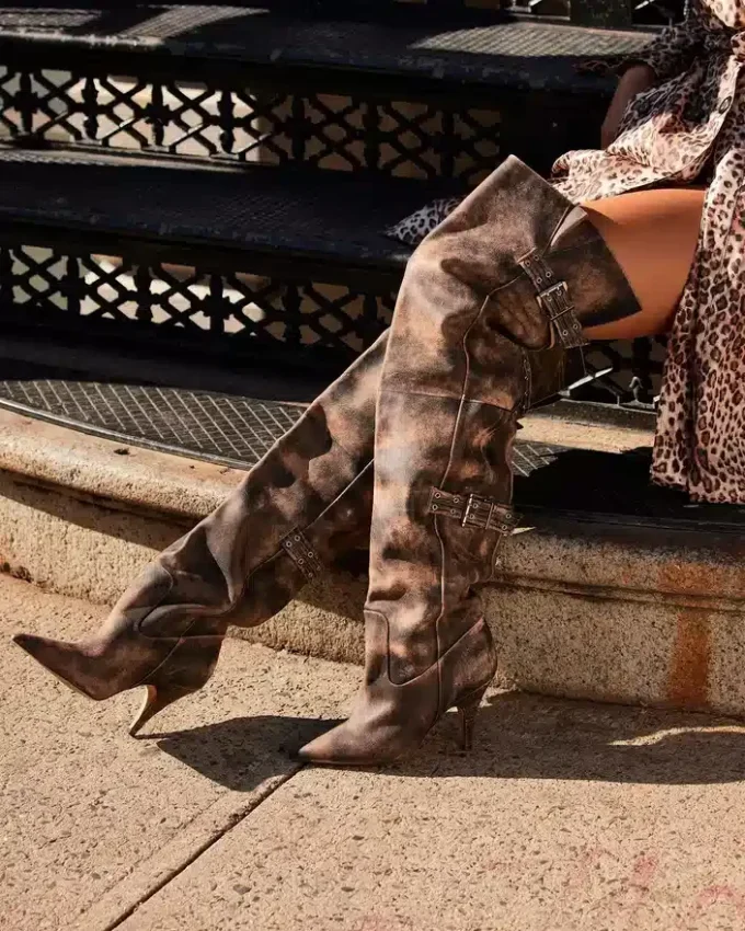 Baddie Brown Distressed Baddie Brown Distressed