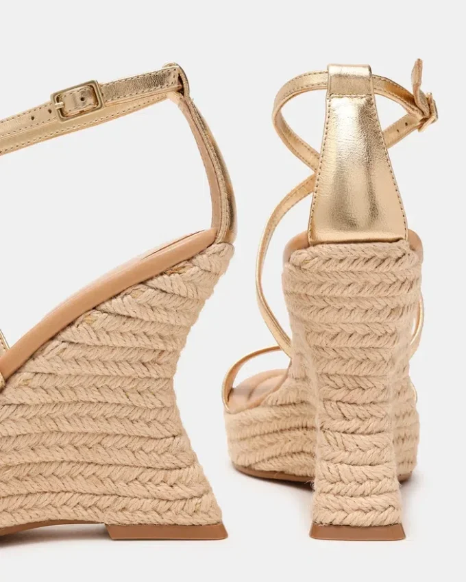 Caliana Gold-Leder Caliana Gold-Leder