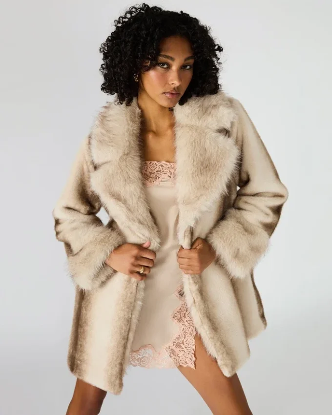 Carmelina-Mantel Multi