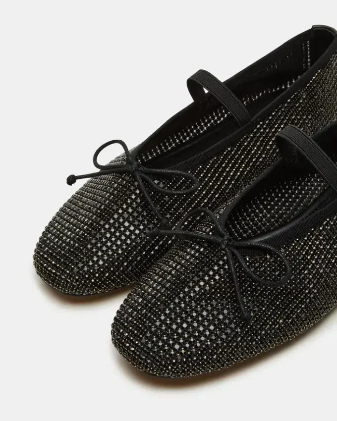 Delara Schwarz mit Strasssteinen Delara Schwarz mit Strasssteinen