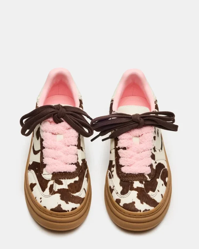 Dodge Braun mit Kuhmuster