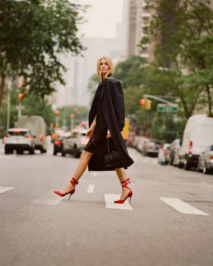 Enora Mantel Schwarz Enora Mantel Schwarz