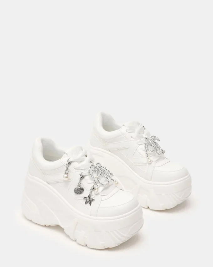 Fifi White Fifi White