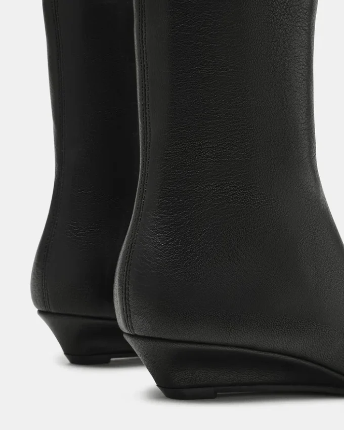 Flaire Schwarzes Leder