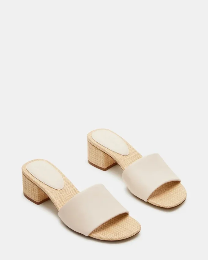 Hailee in Beige Hailee in Beige