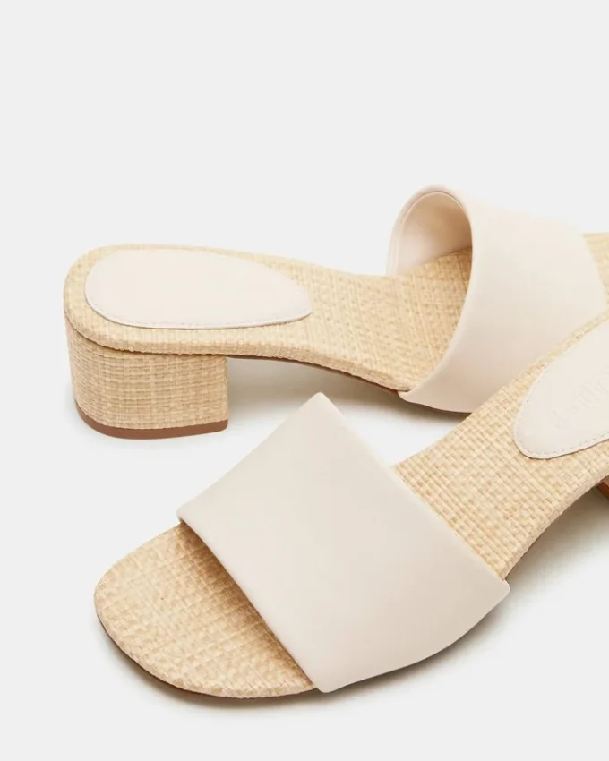 Hailee in Beige Hailee in Beige