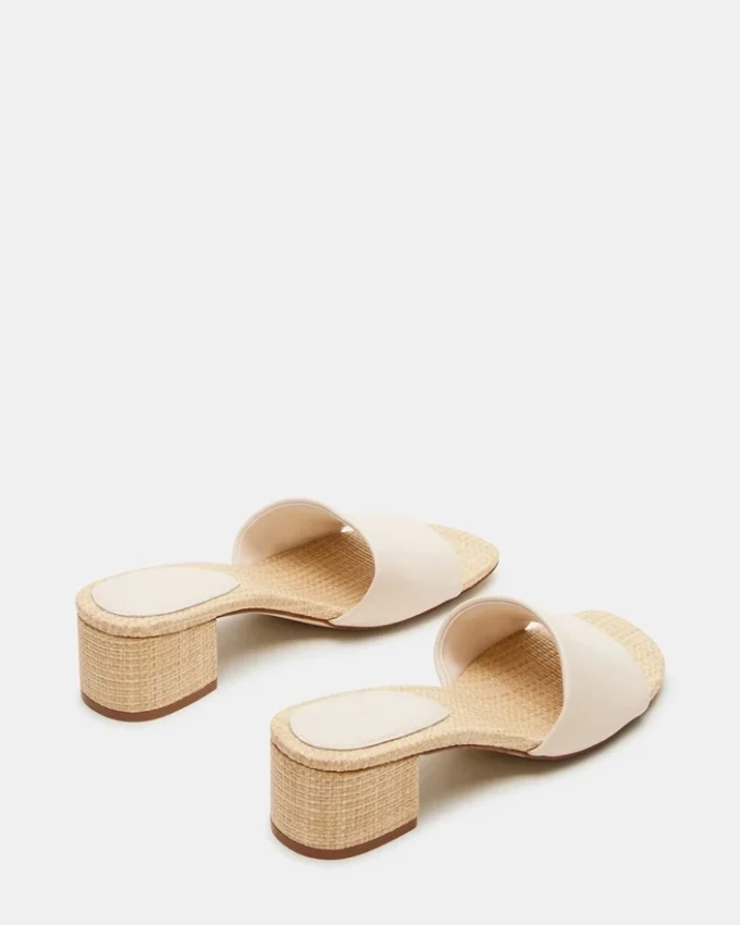 Hailee in Beige Hailee in Beige