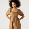 Inara-Kleid Beige