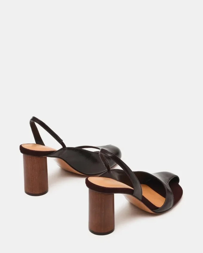 Janine aus braunem Leder