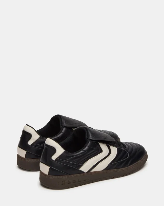 Janos Schwarzes Leder Janos Schwarzes Leder