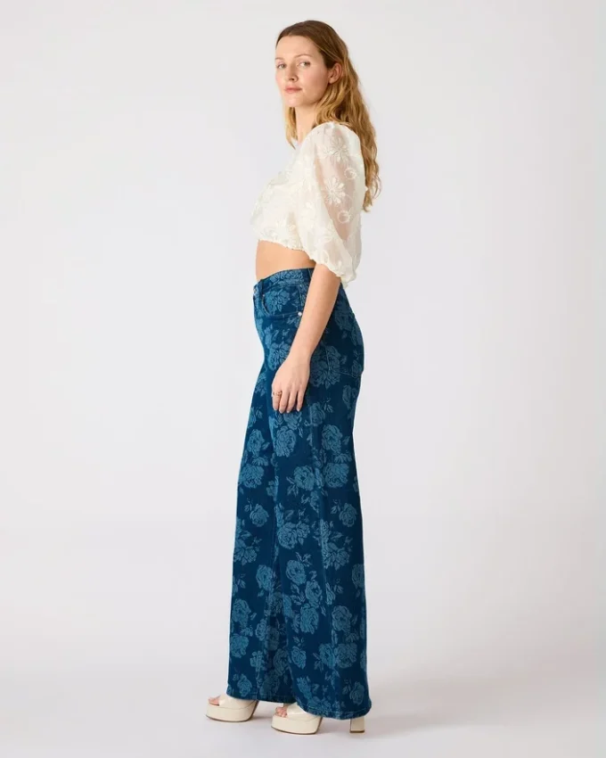 Jaxon Jean Rose Frost Jaxon Jean Rose Frost