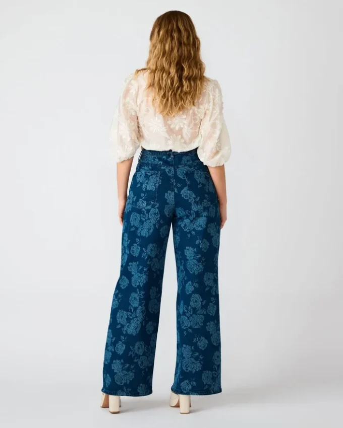 Jaxon Jean Rose Frost Jaxon Jean Rose Frost