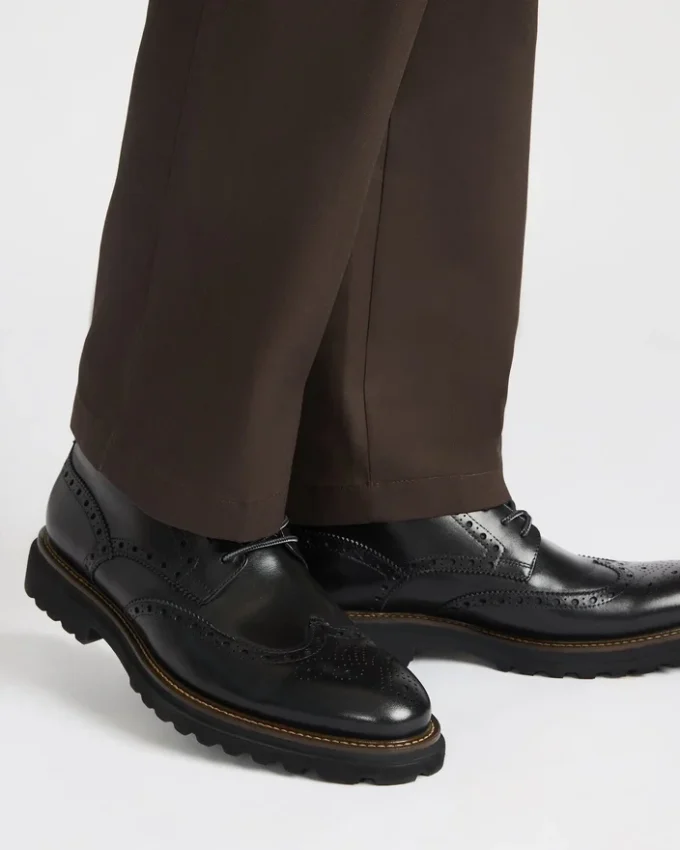 Koda Schwarzes Leder