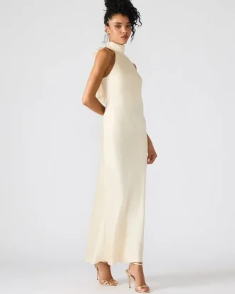 Lara-Kleid Creme