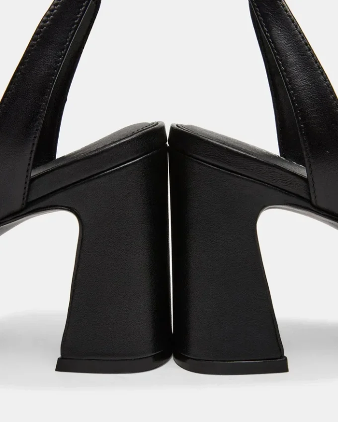 Larah Schwarzes Leder