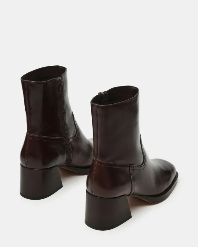 Latches Braunes Leder Latches Braunes Leder