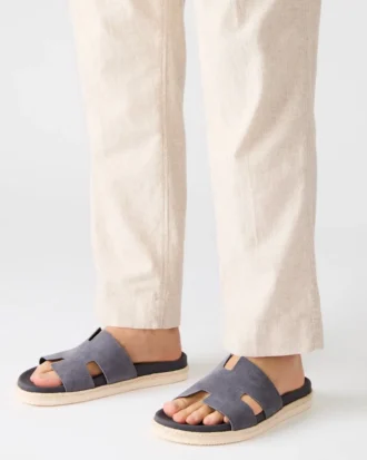 Merrick Graues Wildleder