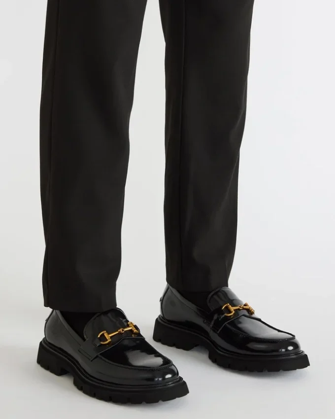 Naxos aus schwarzem Leder Naxos aus schwarzem Leder