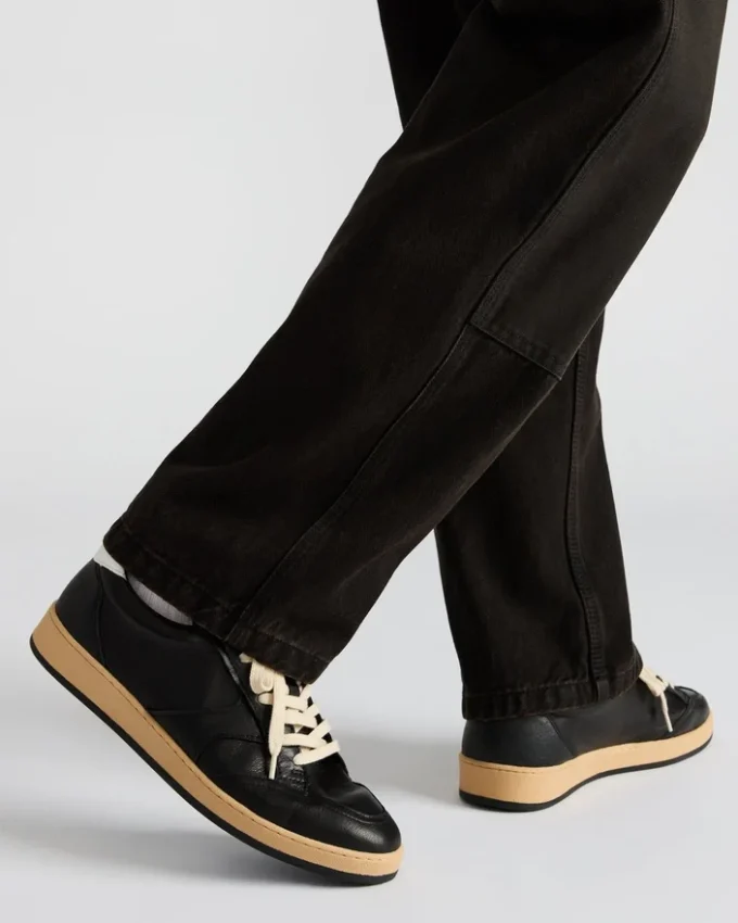 Prismo Schwarzes Leder