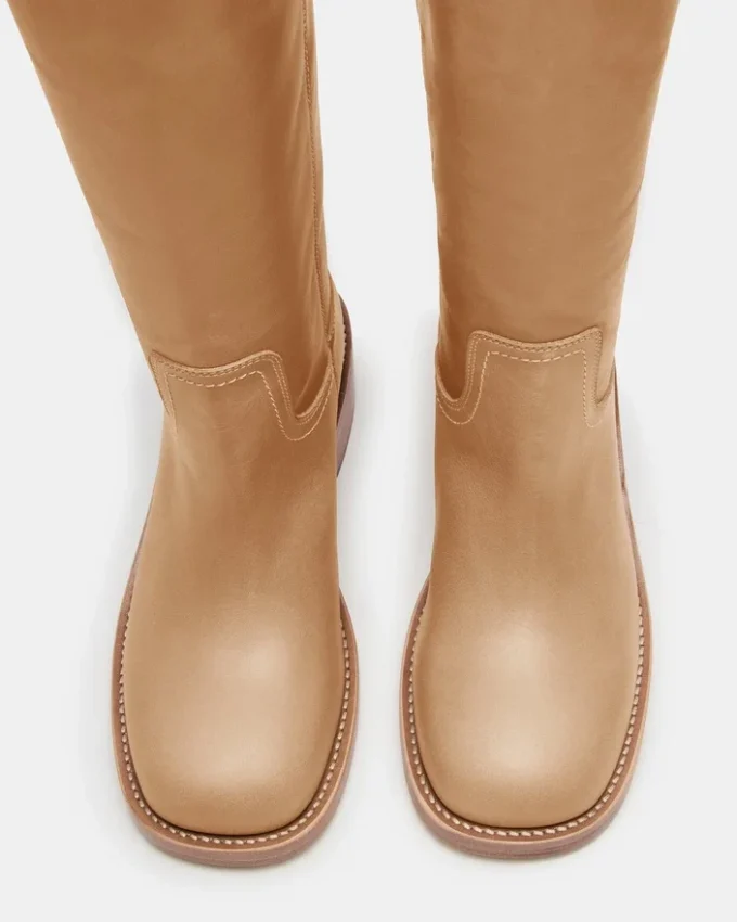 Riggs Banana Leder-Stiefel mit weitem Schaft Riggs Banana Leder-Stiefel mit weitem Schaft