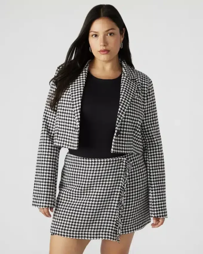 Rupi Kurzer Blazer Schwarz/Weiß Rupi Kurzer Blazer Schwarz/Weiß