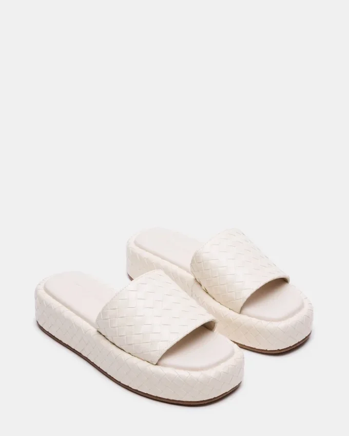 Strand-Look mit gestepptem Muster