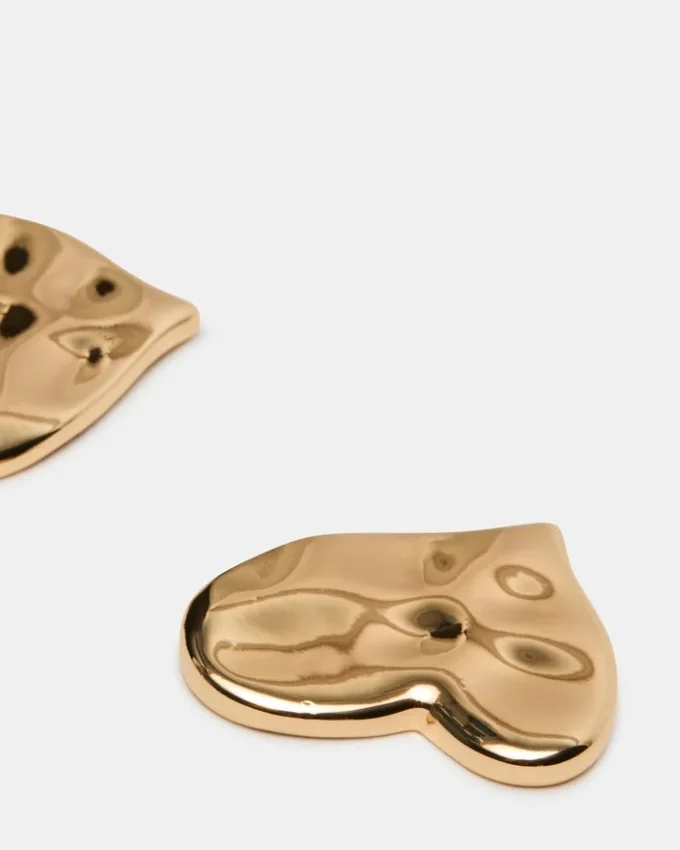 Strukturierte Herz-Ohrstecker in Gold