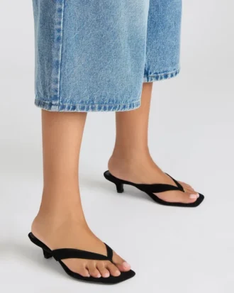 Tracie Schwarzes Wildleder