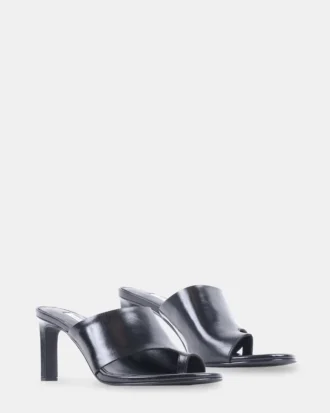 Valentin Schwarzes Leder