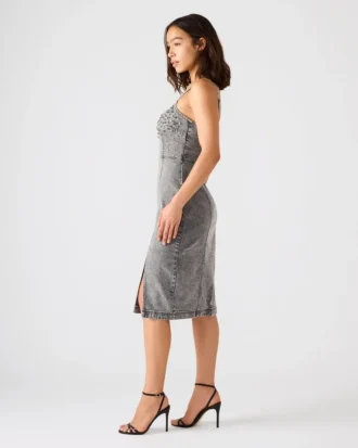 Verziertes Giselle-Jeans-Kleid in Nebelgrau